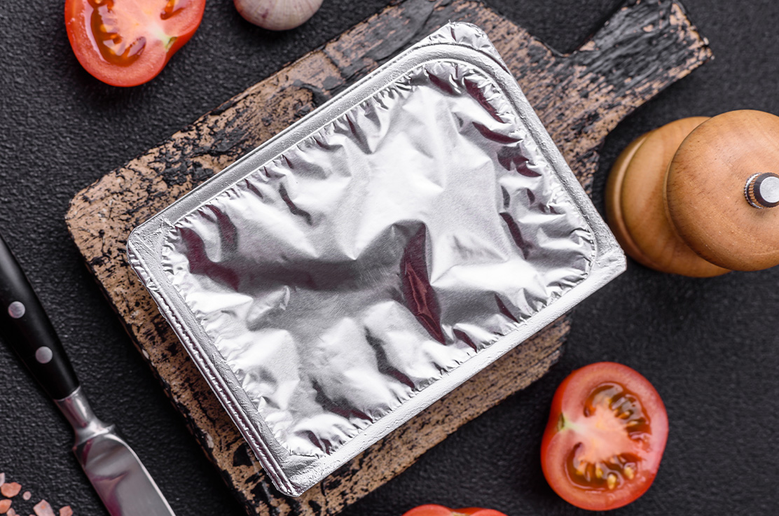 Lunchlåda av aluminiumfolie